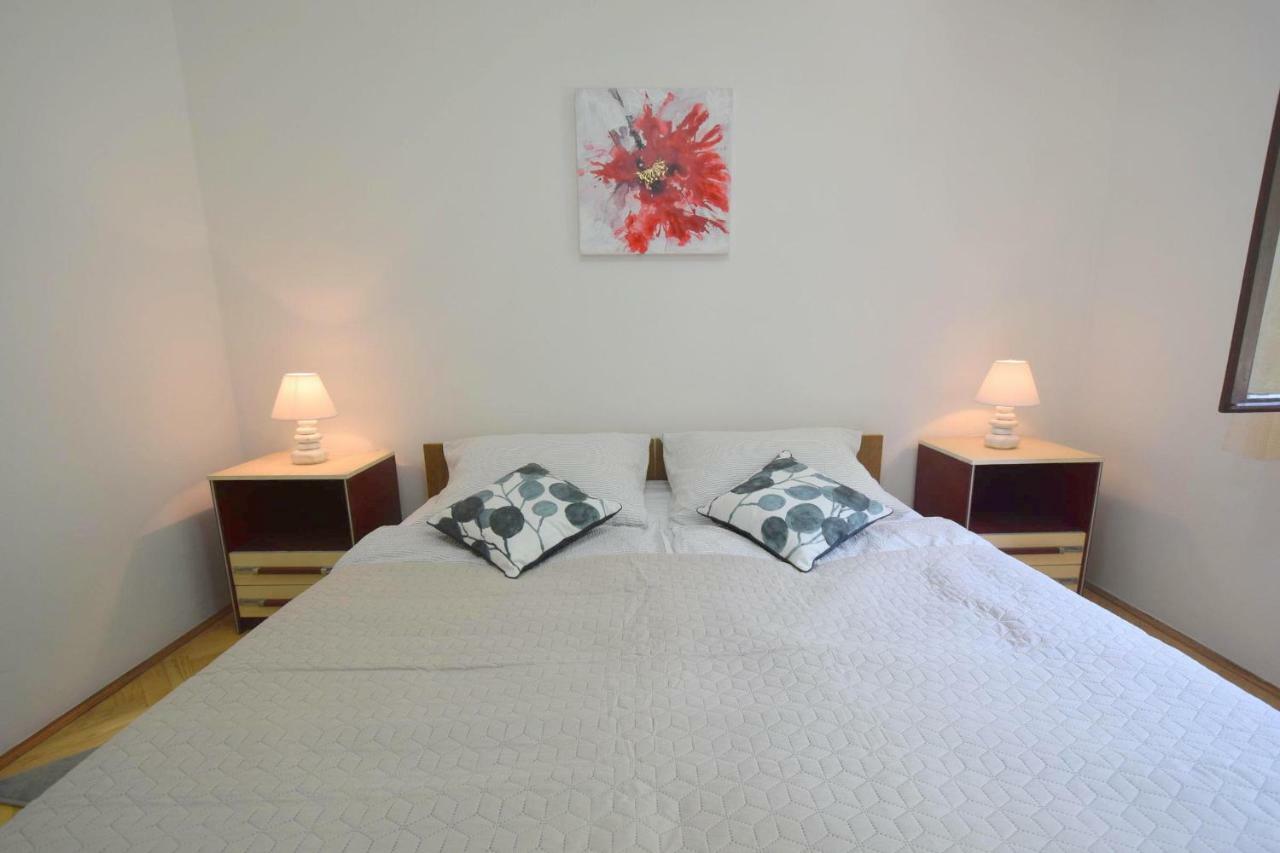 Apartments Jadanec Малинска Экстерьер фото