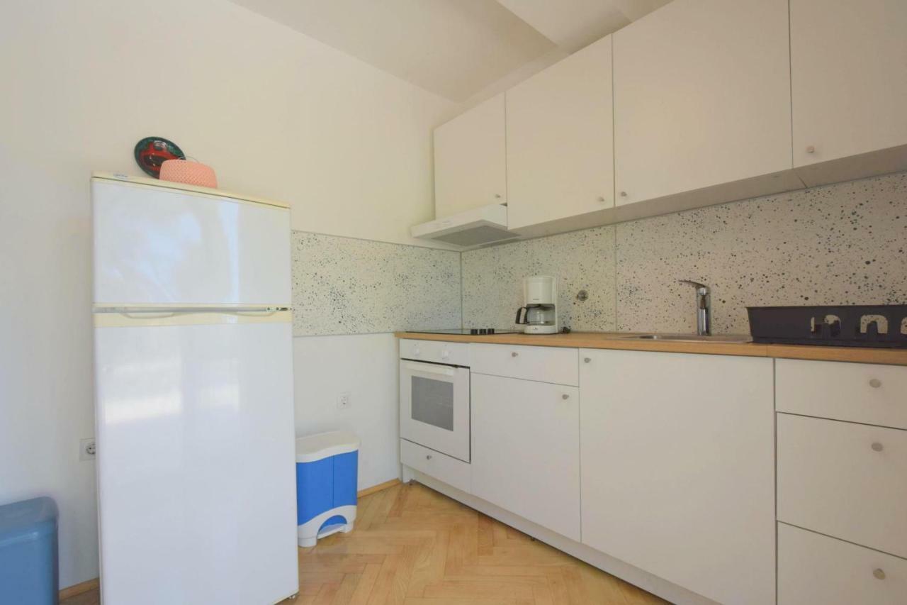 Apartments Jadanec Малинска Экстерьер фото